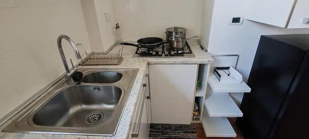 La Tua Casa A Torino - Metro Bernini Apartment Luaran gambar